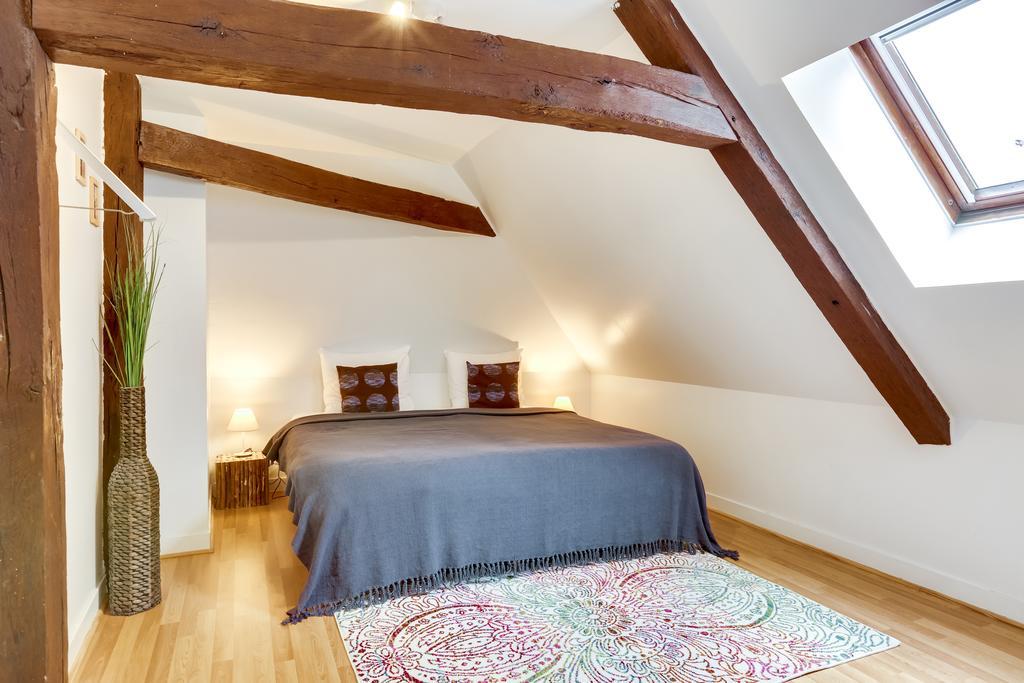 Chateau Turgot Gites Bons-Tassily Екстер'єр фото