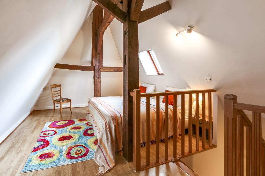 Chateau Turgot Gites Bons-Tassily Екстер'єр фото