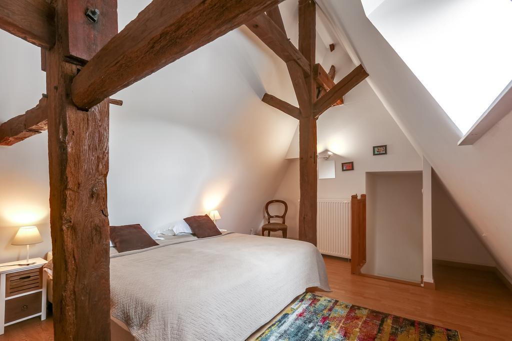 Chateau Turgot Gites Bons-Tassily Екстер'єр фото